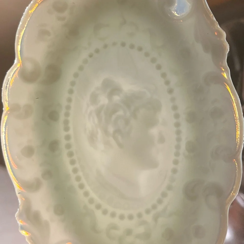 Sold!1950s Fostoria Jenny Lind Milk Glass Hat Pin Box And Oval Vanity Tray - Picture 6 of 10